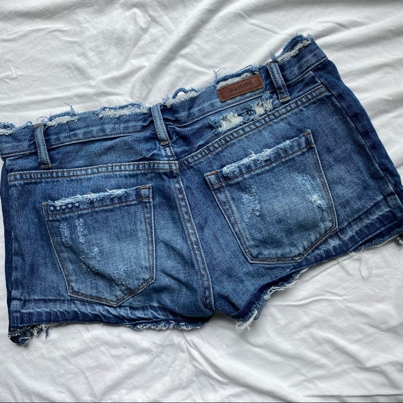 BLANKNYC Denim Distressed Released Hem Shorts (25) Jean Shorts Summer - Picture 7 of 10